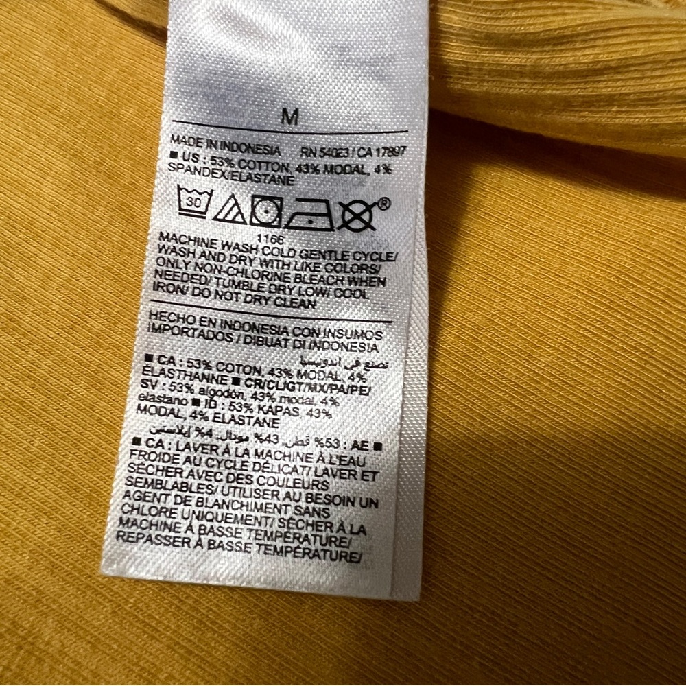 Old Navy Yellow Square Neck Ribbed T-shirt M - Picture 6 of 8